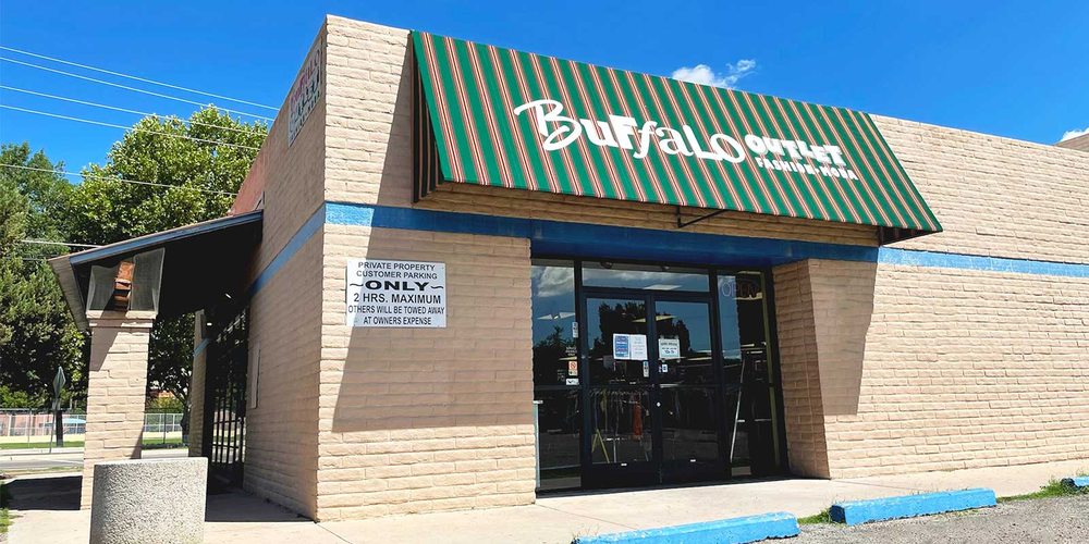 Buffalo Outlet Nogales Logo