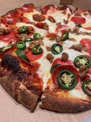 Q'S Artisan Pizza by null