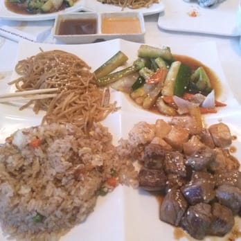 Tsubaki - Hibachi steak and chicken (looks good, tastes bland) - Japanese Near Me - Lufkin, Texas