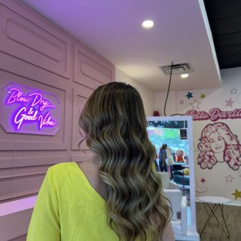 Hello Darling Blow Dry Bar - Waxing Near Me - San Antonio, Texas Hello Darling Blow Dry Bar - Waxing Near Me - San Antonio, Texas