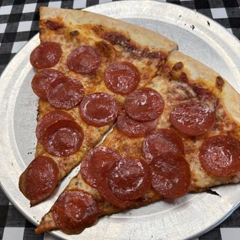 Uncle Vinny's NY Pizzeria - Pepperoni slices. - Pizza Near Me - Broken Arrow, Oklahoma Uncle Vinny's NY Pizzeria - Pepperoni slices. - Pizza Near Me - Broken Arrow, Oklahoma