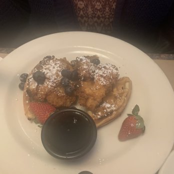 Pearsall's Station - Chicken and waffles - American Near Me - Lynbrook, New York