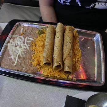 Tio Carlos - Chicken Flauta Dinner - Mexican Near Me - Irving, Texas Tio Carlos - Chicken Flauta Dinner - Mexican Near Me - Irving, Texas
