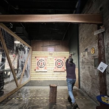 Stumpy's Social - Axe Throwing Near Me - Jacksonville, Florida