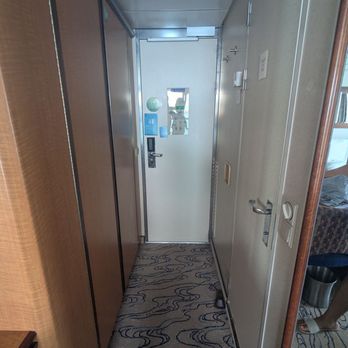 Royal Carribean - Balcony room. Deck 7 #7606 - Boating Near Me