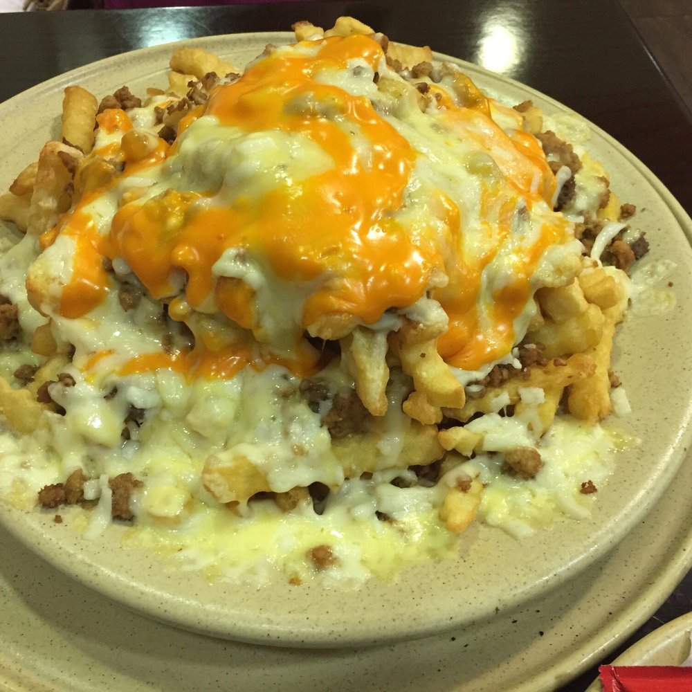 Patatas con queso y carne Patatas con queso y carne