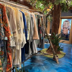 Two Trees Bed & Bath - Unique robes, pajamas and loungewear.