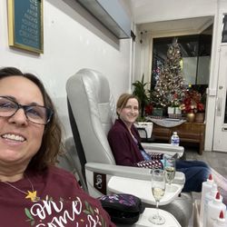 Bliss Salon - The pedicures chairs are relaxing with a nice massage!