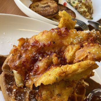 Rocky's Cafe - Fried chicken and waffle - Breakfast & Brunch Near Me - Seaside, California Rocky's Cafe - Fried chicken and waffle - Breakfast & Brunch Near Me - Seaside, California