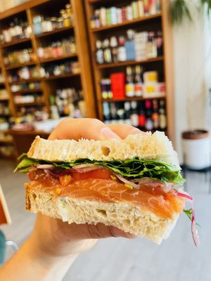 Hela Provisions by null