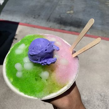 Ice Garden - Melona, lychee, mochi balls, ube ice cream - Desserts Near Me - Aiea, Hawaii Ice Garden - Melona, lychee, mochi balls, ube ice cream - Desserts Near Me - Aiea, Hawaii