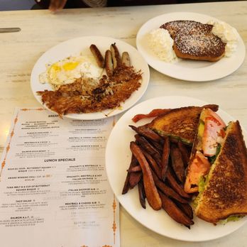 Puffin's Restaurant - New American Near Me - Millbury, Massachusetts