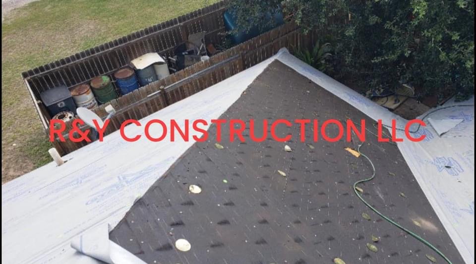 Slide of R&Y Construction