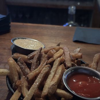 Fox's Den - Gastropubs Near Me - Annapolis, Maryland Fox's Den - Gastropubs Near Me - Annapolis, Maryland