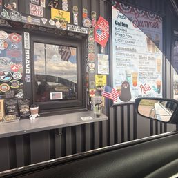 You can see in this picture someone just sitting there on their phone I went peak lunch hour so for little to no service is unfortunate You can see in this picture someone just sitting there on their phone I went peak lunch hour so for little to no service is unfortunate