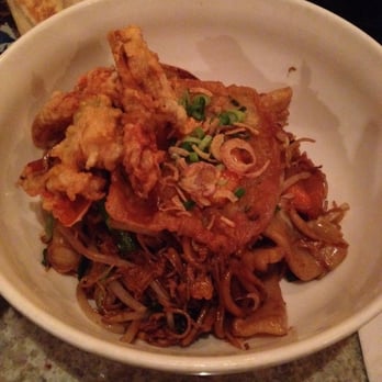 Laut - Laut's special noodles with squid. - Thai Near Me - New York, New York Laut - Laut's special noodles with squid. - Thai Near Me - New York, New York