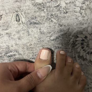 TJ Nails - Bad quality - Nail Technicians Near Me - Maywood, California