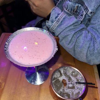 Pie Bar - Strawberry pietini - Cocktail Bars Near Me - Seattle, Washington