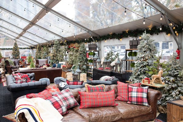 Cadillac Lodge by null