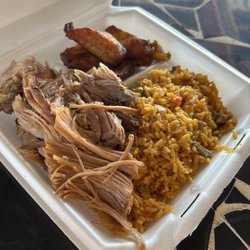 Easy Street Fresh Market Latin Cafe - Pernil, rice and plantains