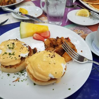 Cappy's Restaurant - Classic Benedict. - New American Near Me - San Antonio, Texas