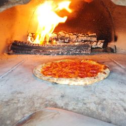 Radio Station Pizza