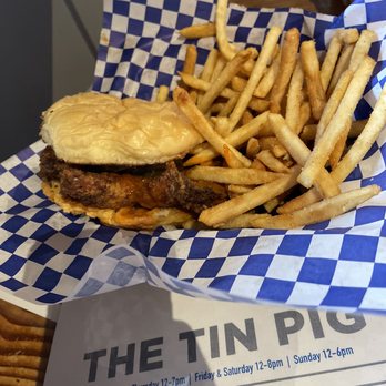 The Tin Pig - Classic Sandwich - Food Trucks Near Me - Bend, Oregon