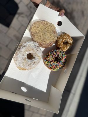 Randy's Donuts by null