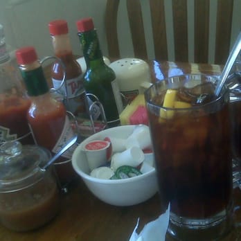 Babs Delta Diner - table condiments and two refreshing iced teas on a blisteringly hot day =D - Diners Near Me - Suisun City, California Babs Delta Diner - table condiments and two refreshing iced teas on a blisteringly hot day =D - Diners Near Me - Suisun City, California