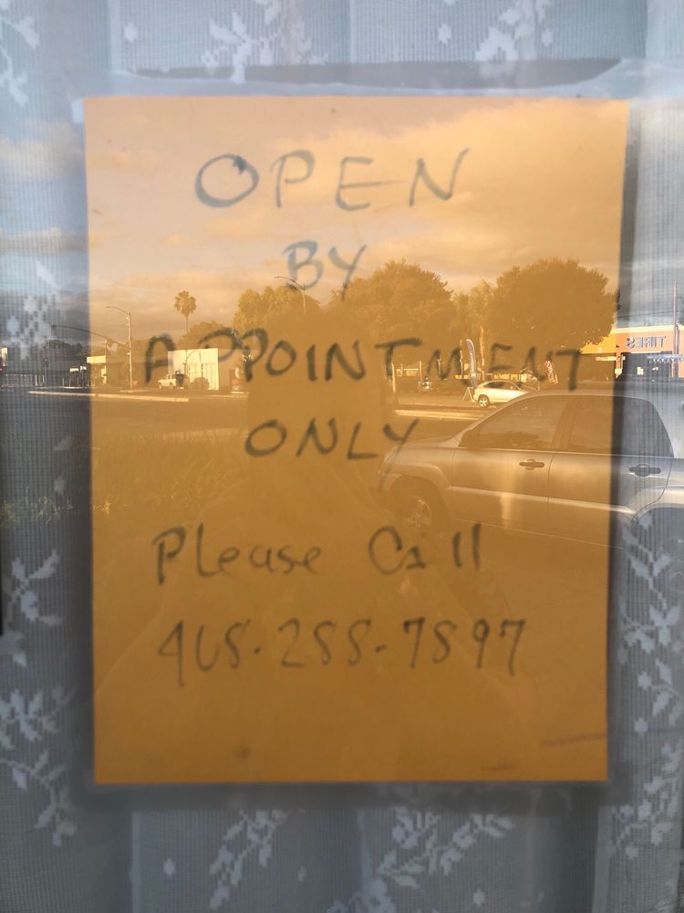 HELLO DOLLY 461 S Ave, San Jose, California Hobby Shops