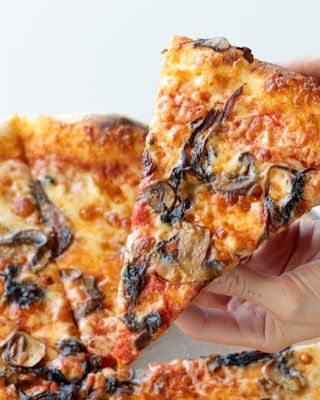Aslin Beer Co presents Izzi - Coffee Bakery Pizza by null