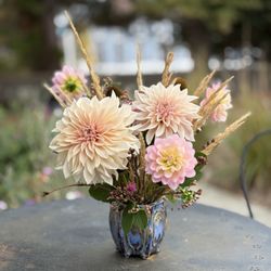 Flowers By Jessica - Dahlias