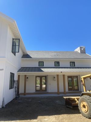 Rosales Bros Roofing Logo