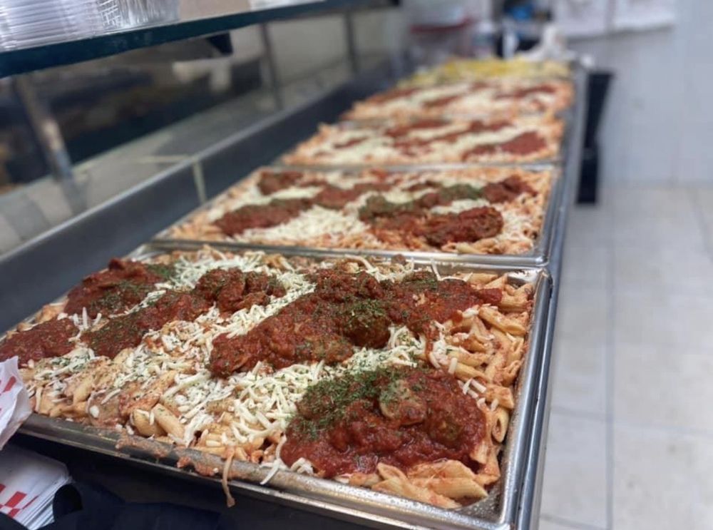 THE CLEVER CLEAVER Updated June 2024 13 Photos 33 Pine St