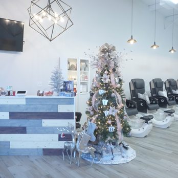 Lavish Nails - Nail Salons Near Me - Conroe, Texas