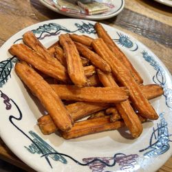 Lambs Farm's Magnolia Cafe & Bakery