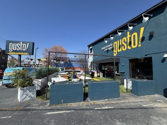 gusto! - healthy bowls & wraps by null