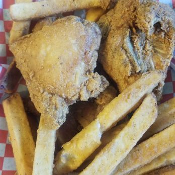 Cataldo's - 4 piece bone in chicken with potato logs - Pizza Near Me - Bakersfield, California
