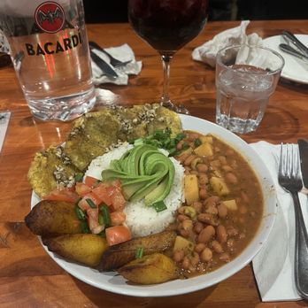 Lola's Lounge - Vegan bowl - Spanish Near Me - Sacramento, California Lola's Lounge - Vegan bowl - Spanish Near Me - Sacramento, California