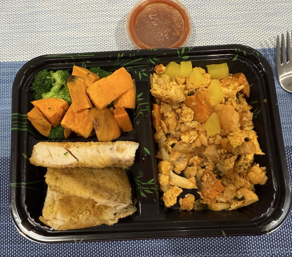 Suzy’s Kitchen Logo