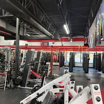 UFC GYM Lone Tree - Trainers Near Me - Lone Tree, Colorado UFC GYM Lone Tree - Trainers Near Me - Lone Tree, Colorado