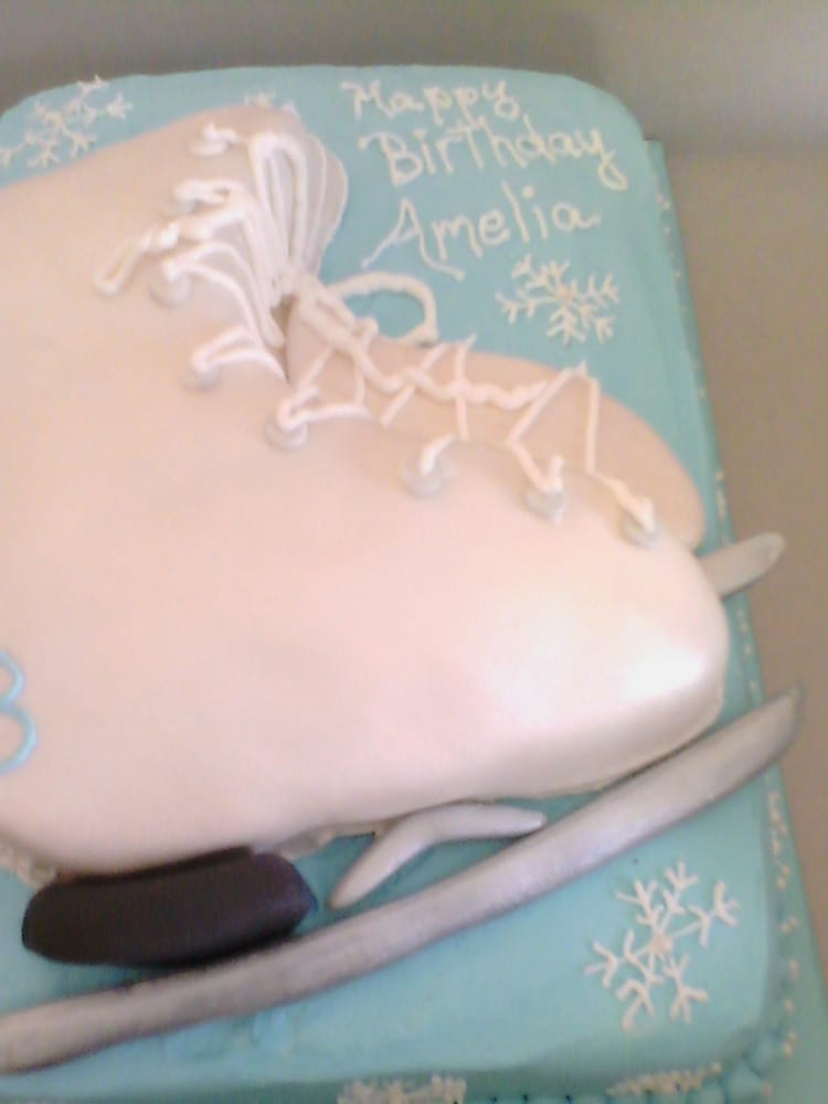 Goodie 2 Sisters Custom Cakes and Cookies Logo