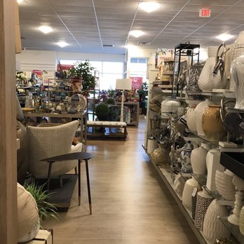HomeGoods - Furniture Stores Near Me - Burbank, California HomeGoods - Furniture Stores Near Me - Burbank, California