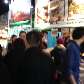 Turkish Tantuni - a crowd of people at a food stand - Food Trucks Near Me Turkish Tantuni - a crowd of people at a food stand - Food Trucks Near Me