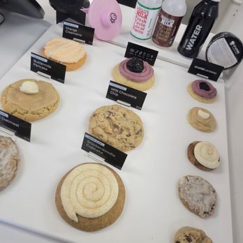 Crumbl - Morris Plains - Bakeries Near Me - Morris Plains, New Jersey