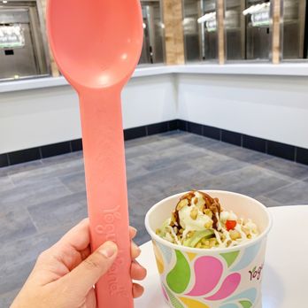 Yogurtland - Got a big spoon! Yey! - Ice Cream & Frozen Yogurt Near Me - Anaheim, California