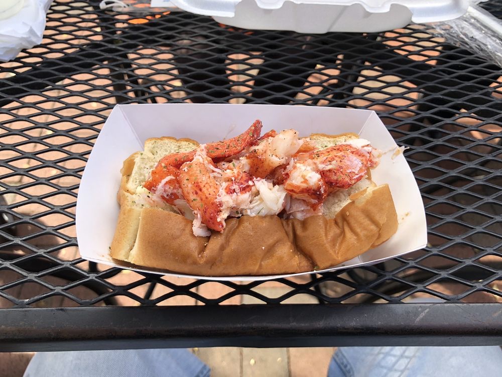 LOBSTER DOGS FOOD TRUCK Updated August 2024 12 Photos & 10 Reviews