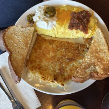 The Filling Station - In the Border Omelette - American Near Me - Eureka Springs, Arkansas