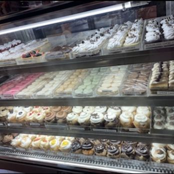 Potomac Sweets - Macarons were good - Bakeries Near Me - Kensington, Maryland