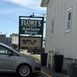 Flory's Antique Depot - Sign out front